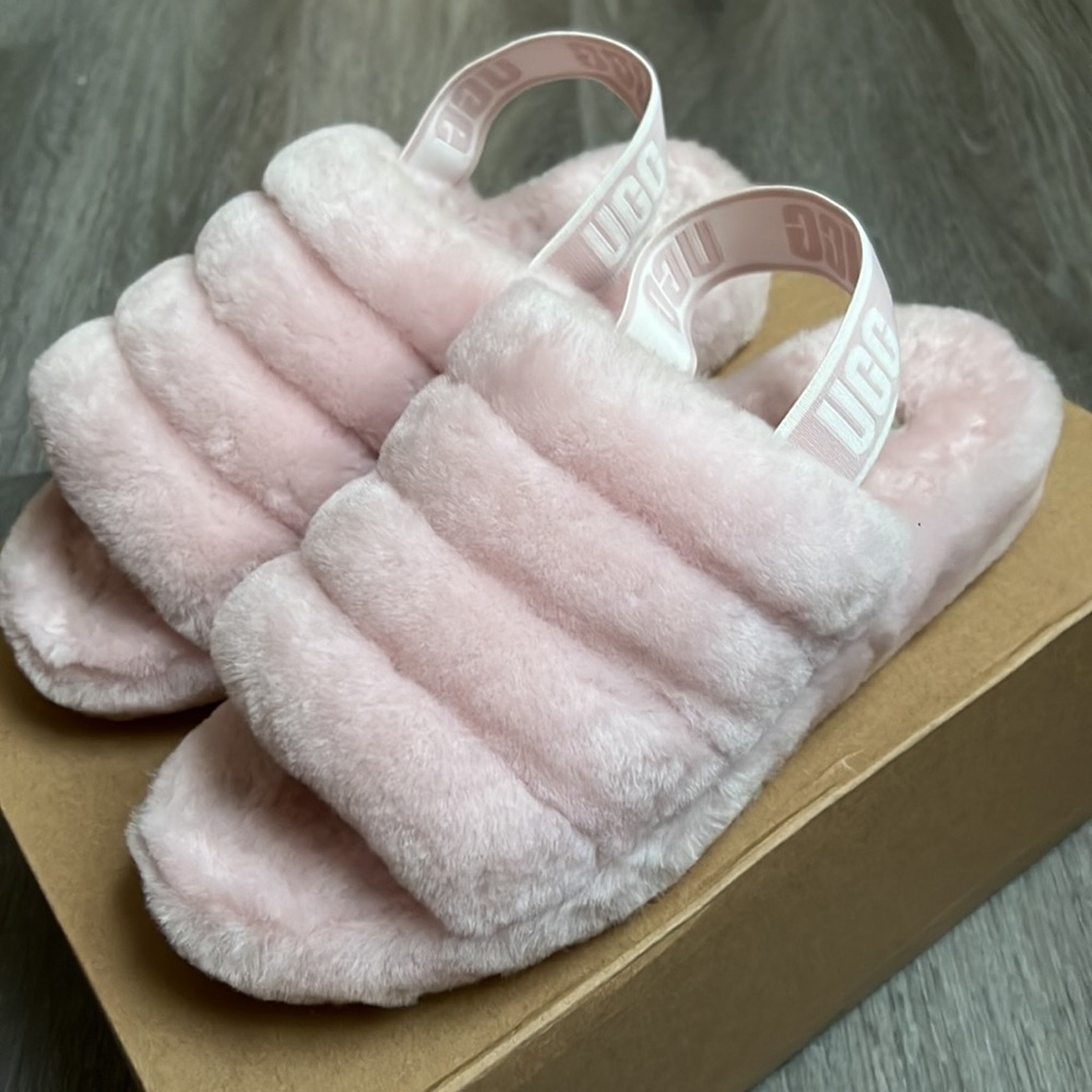 Soft pink Ugg Slides